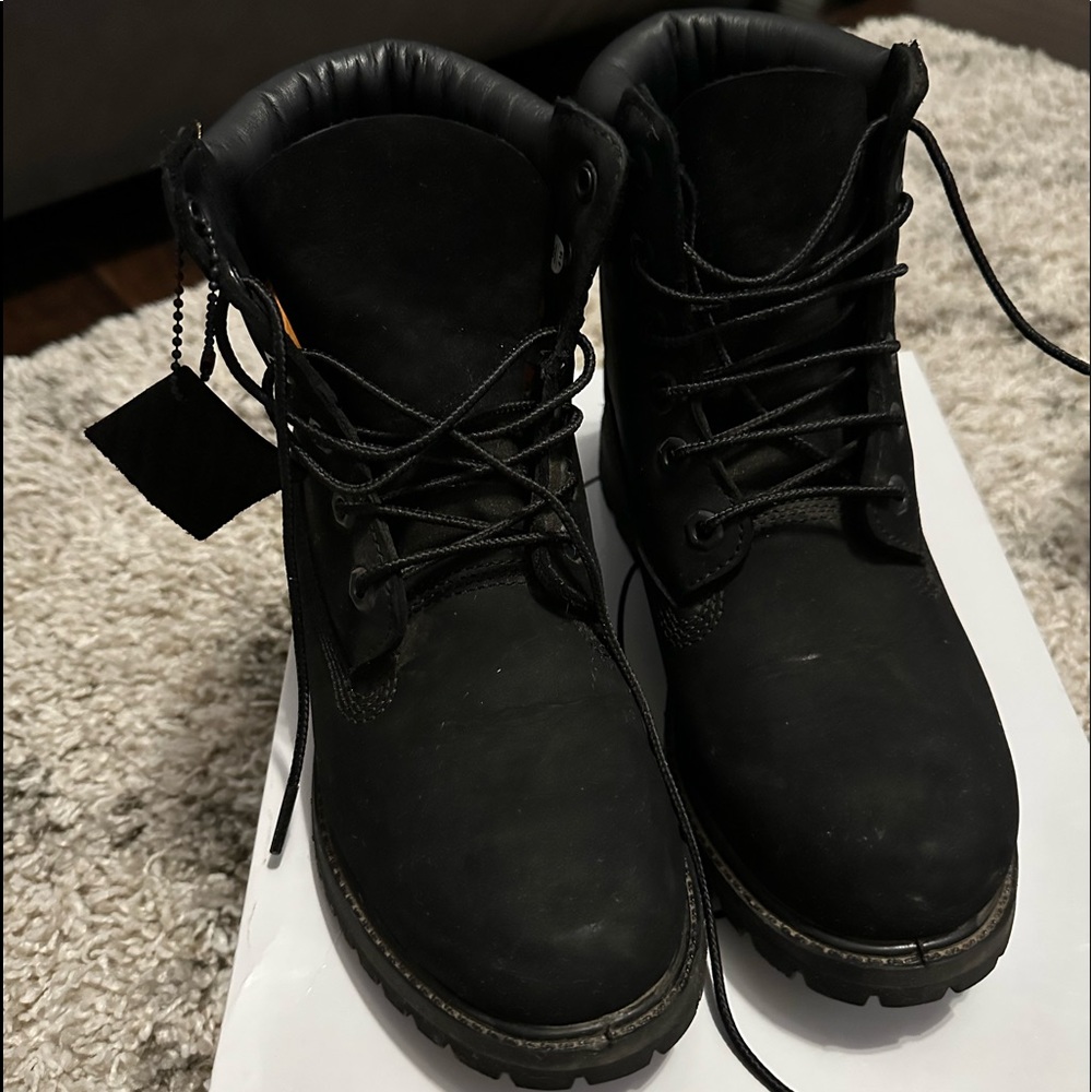 Wore once black timberland boots.